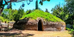 Etruscan Road Trip: Rome to Rome